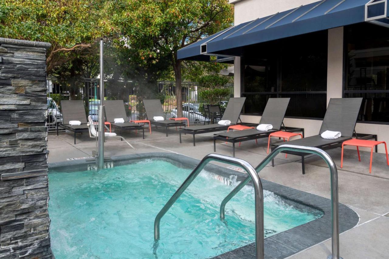 Hilton Garden Inn San Francisco/Oakland Bay Bridge Emeryville Zewnętrze zdjęcie